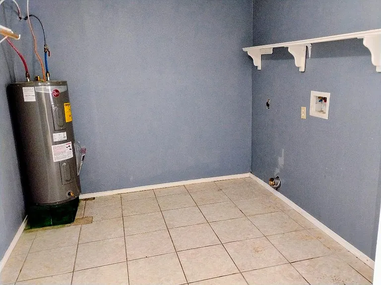 6301 Well Spring Rd #1 — Photo 5
