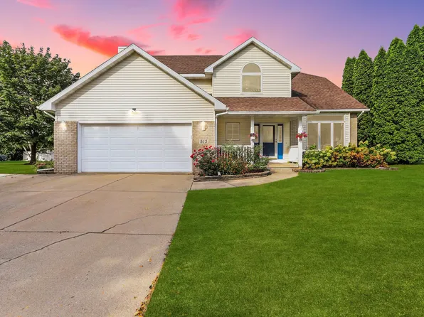 513 Westlawn Dr, Cottage Grove, WI 53527