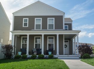 3201 Hadrian St, Saint Charles, MO 63301