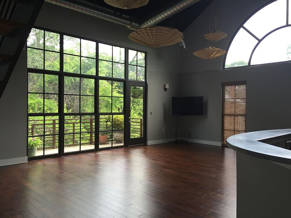 Large Living Area