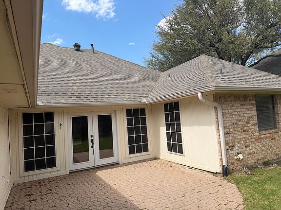 4th image of 1611 Stoneybrook Dr