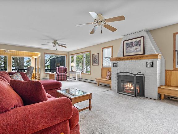 4th image of W1834 Sandstone Avenue
