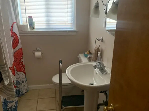 433 Goldsmith Rd, Pittsburgh, PA 15237