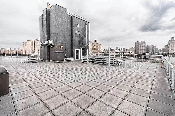 Rented by Metropolitan Property Group | media 29