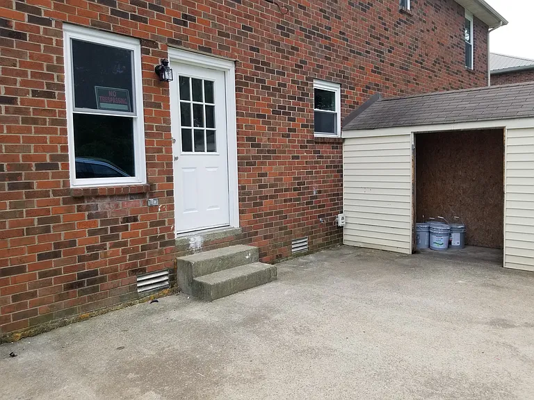 1445 Toshiba Dr — Photo 28
