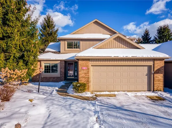 65 Douglas Ct, Tallmadge, OH 44278