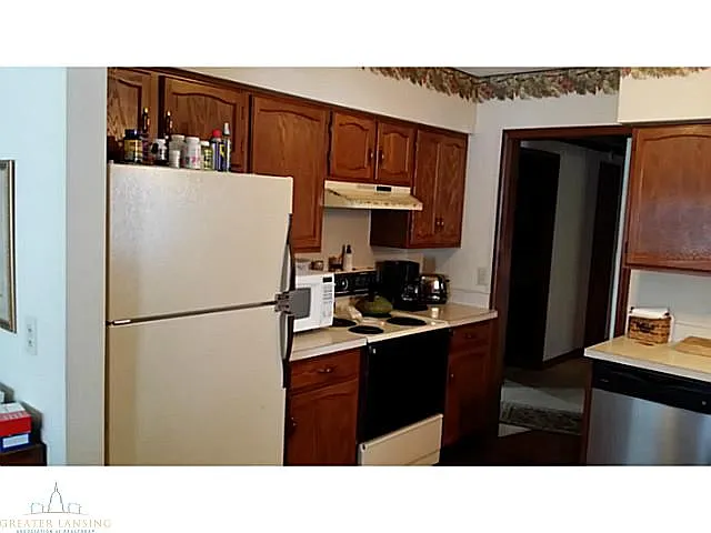 4810 Moultrie Cir photo 1