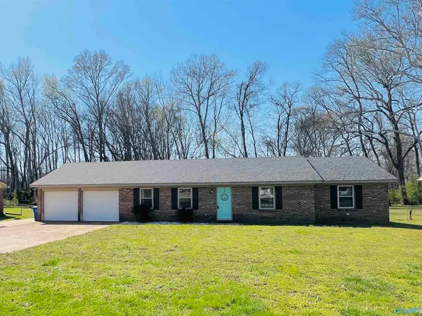 229 Mary Lee Dr, Florence, AL 35634