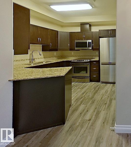 Edmonton Apartment for rent - 2 Bedrooms — photo 7