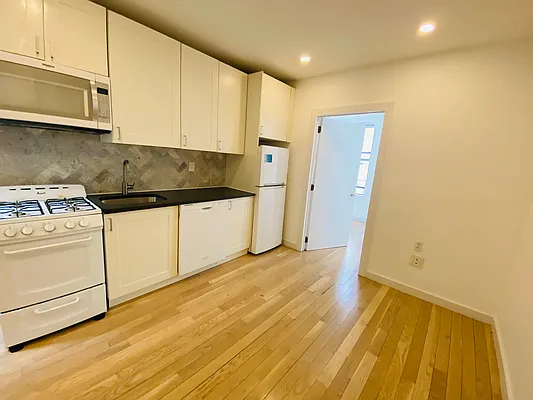 Rented by Highline Residential | media 2