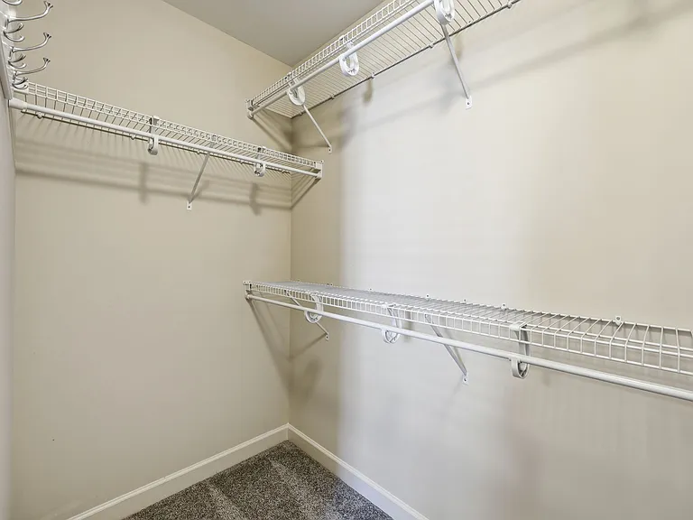 720 Pyracantha Dr — Photo 24