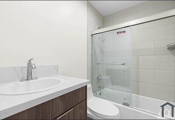 4th image of 7961 Willis Ave APT 1