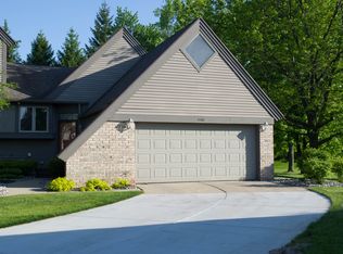 1120 Boulder Ct, Lansing, MI
