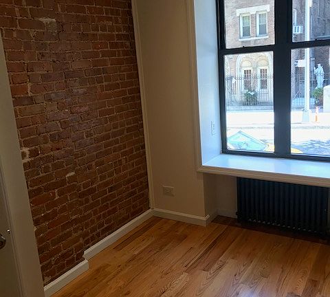 3rd image of 210 W 82nd St #1F