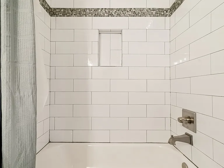 422 N Marlborough Ave — Photo 18