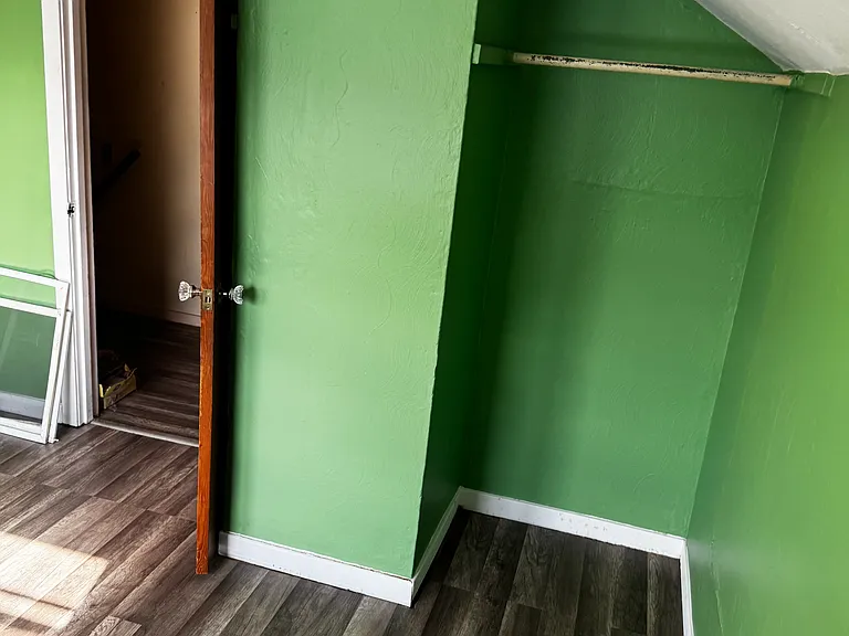 1409 Vermont St — Photo 8