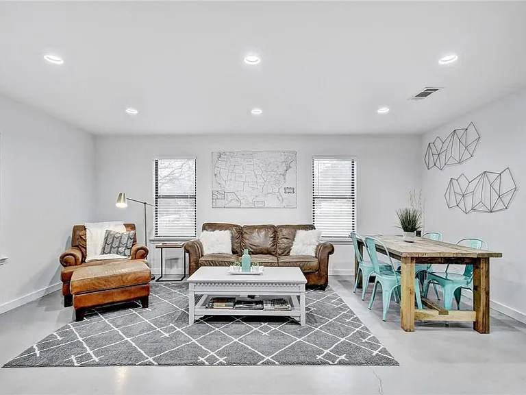 18410 Lake Terrace Dr — Photo 8