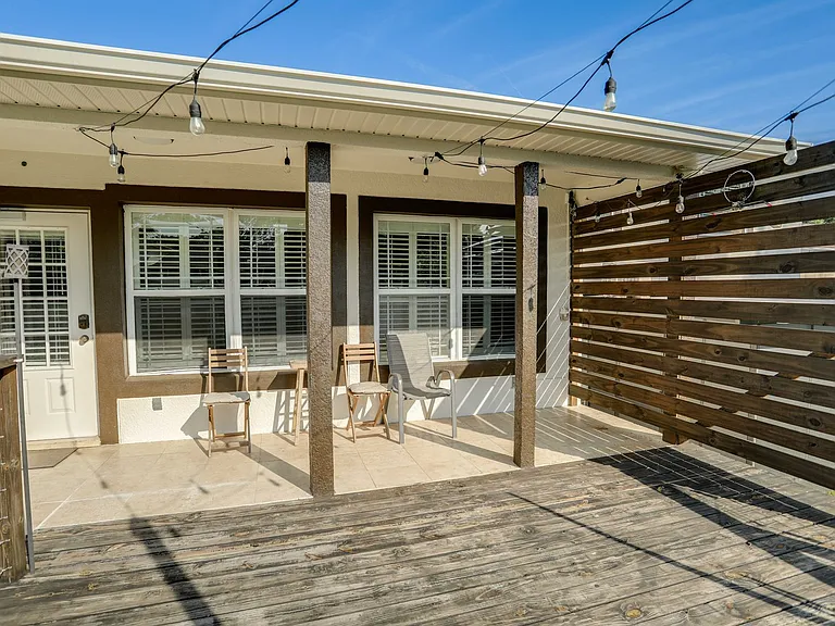 633 Spring Oaks Blvd — Photo 35