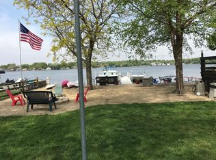 46 N Lake Ave #2S, Fox Lake, IL 60020