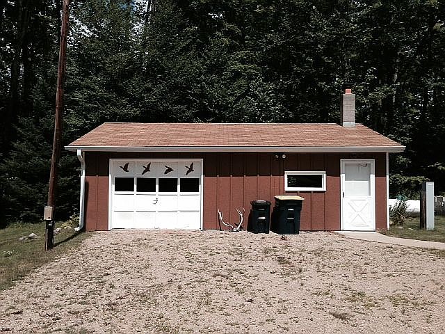 2nd image of 2870 Wildwood Ln
