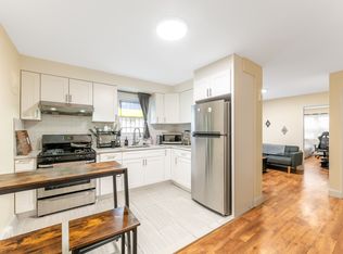 41-20 28th Ave #1, Astoria, NY 11103