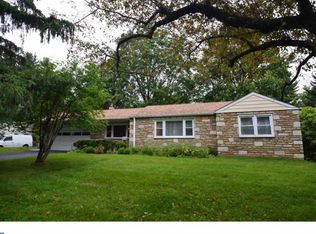 799 Bluebell Rd, Warminster, PA 18974