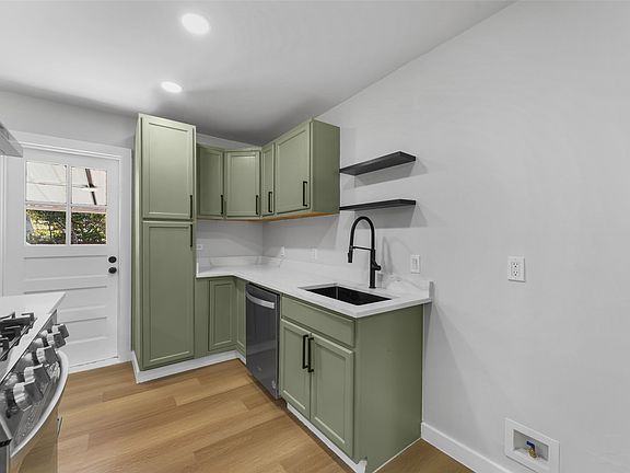 4th image of 11206 Desdemona Dr