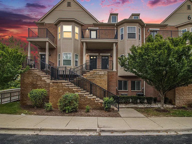 25575 Portico Ln — Photo 3