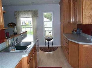 3085 Vineyard Ln, Flushing, MI 48433