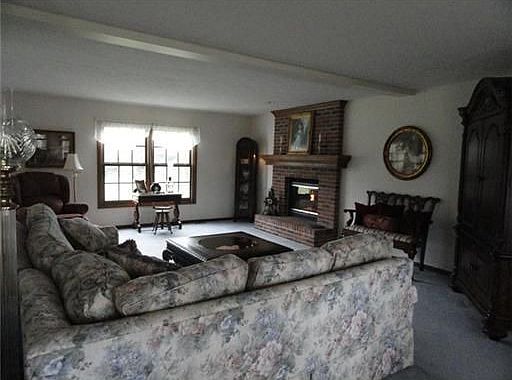 5th image of 5952 York Way