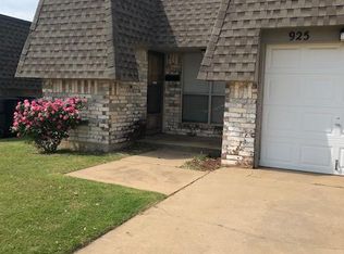 925 SW 98th St, Oklahoma City, OK 73139