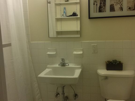 5th image of 531 W 142nd St APT 3