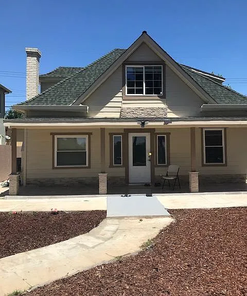 3339 1st Ave — Photo 1
