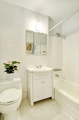 Rented by City Connections Realty | media 12
