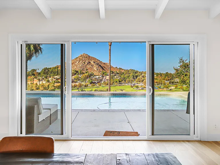 4835 Cliffside Dr — Photo 14