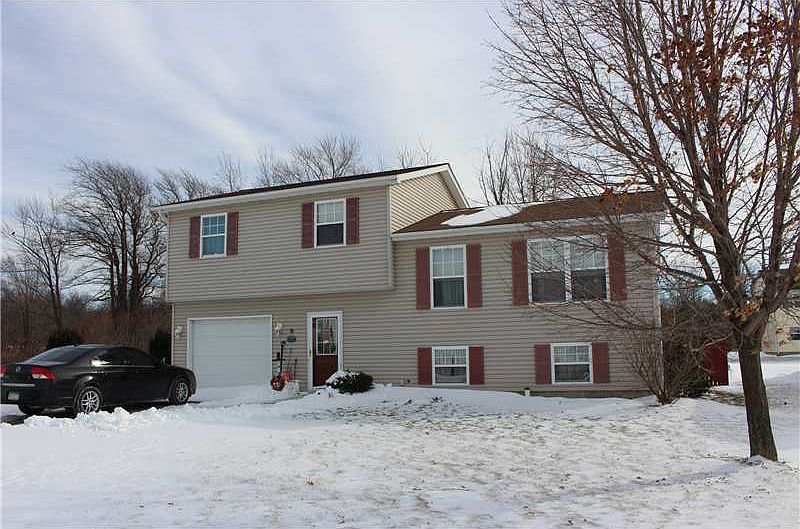 1st image of 11173 Maple Dr