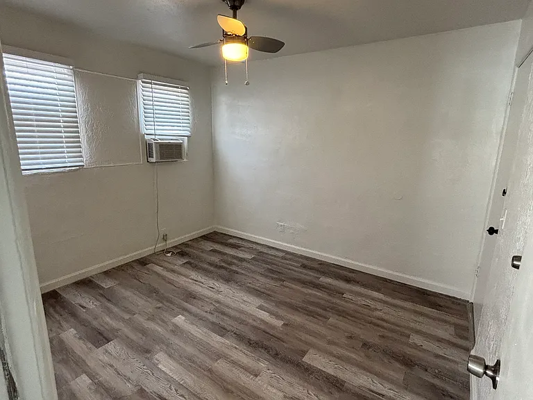 Kellner Corner Apartments — Photo 15