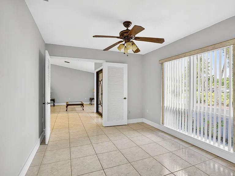 2403 NW 118th Ter — Photo 13