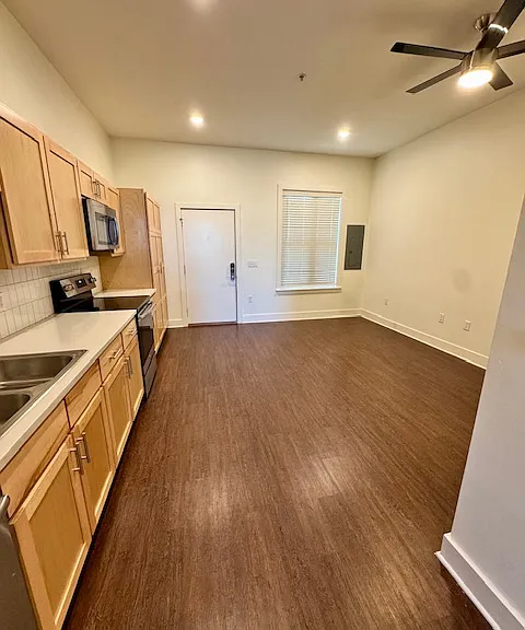Little Emma Apartments — Photo 23