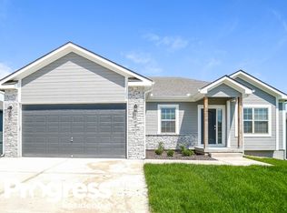 1208 NW Hilltop Ln, Grain Valley, MO 64029