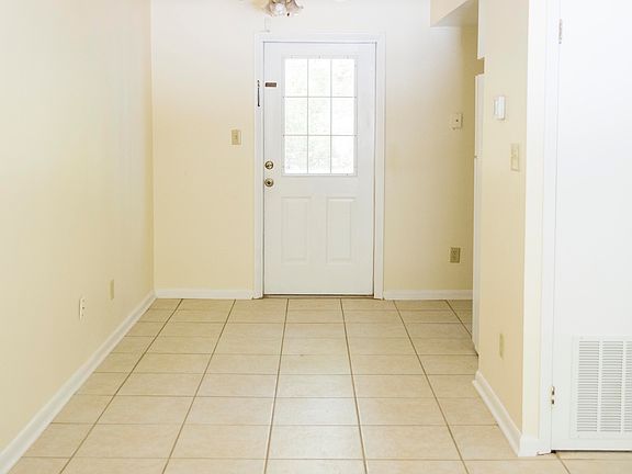 5th image of 2325 Sylvan Ct