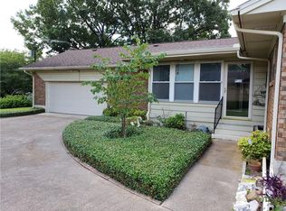 113 S Valley St, Red Oak, TX 75154