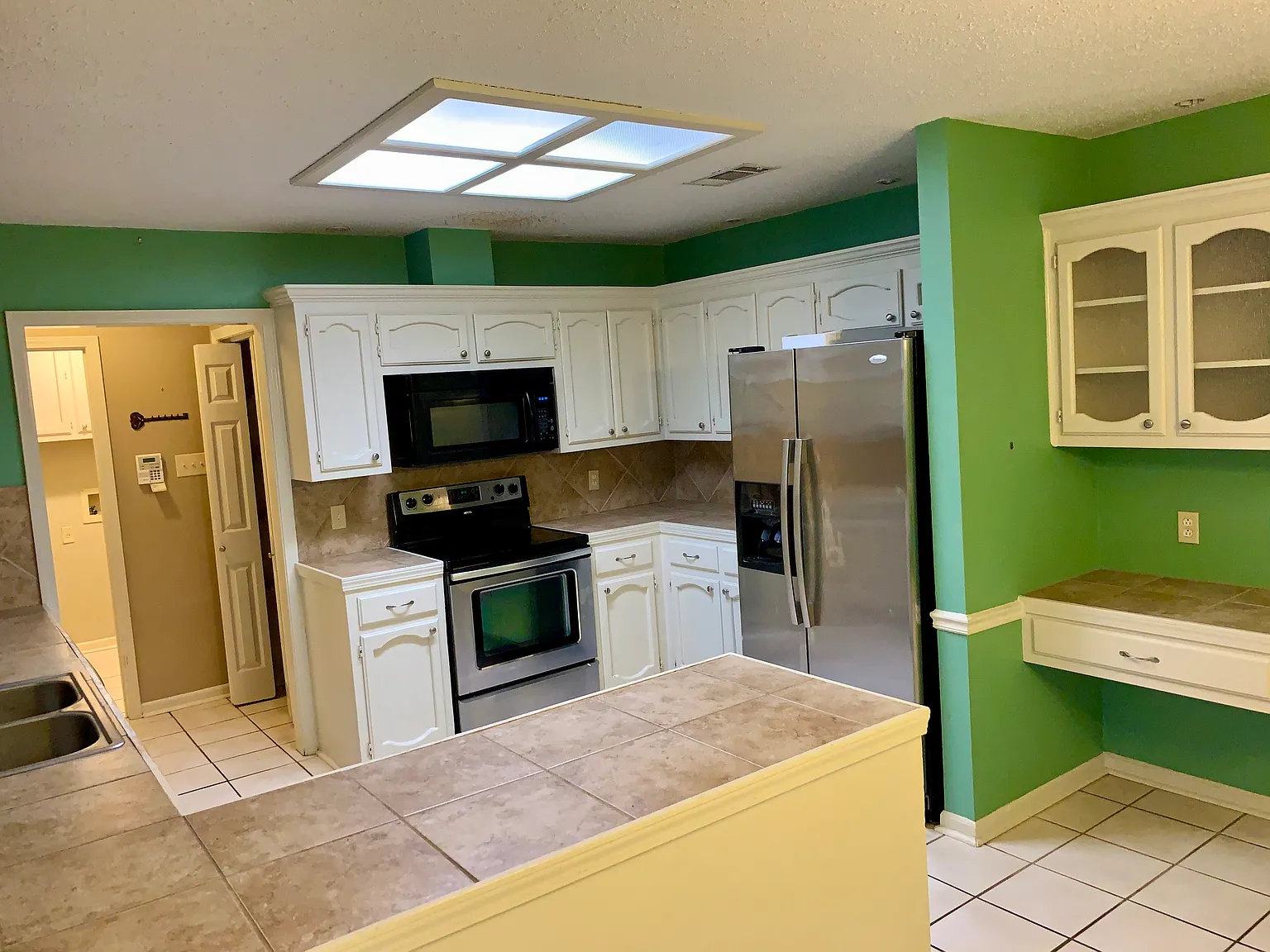 3 bed, 1603 sqft, $1,950 — Photo 4