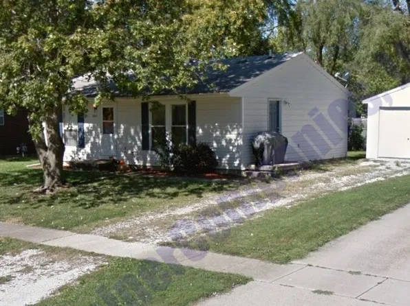 3202 Saratoga Dr, Champaign, IL 61821