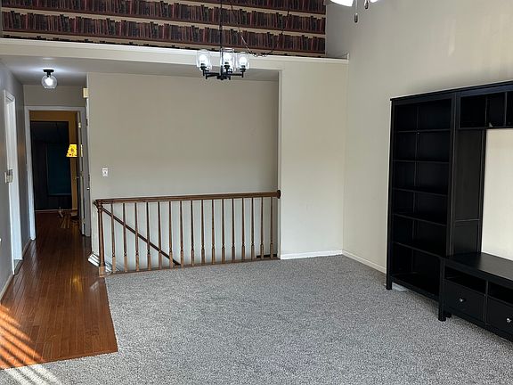 5th image of 25150 Jefferson Ct