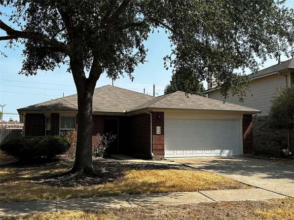 10210 Canyon Rose Ln, Houston, TX 77070
