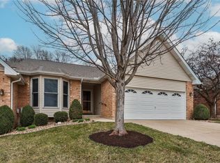42 Summit Pointe Ct UNIT 6C, Saint Charles, MO 63301