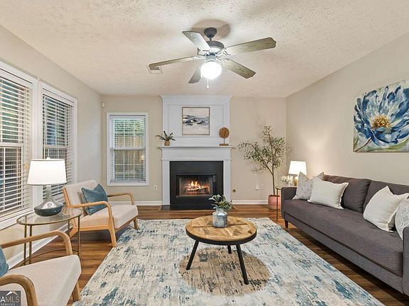 4th image of 4458 High Gate Dr NW