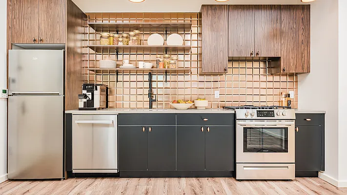 Rented by Nooklyn NYC LLC | media 13