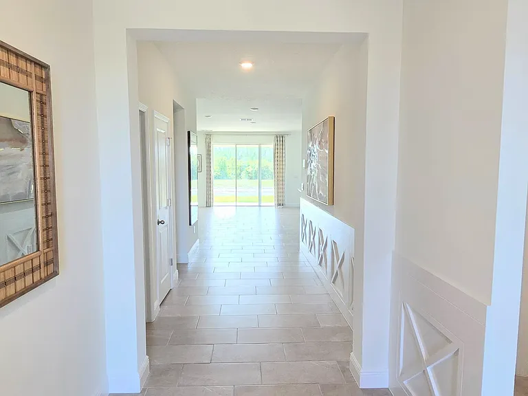 2631 Warren Acres Blvd — Photo 2